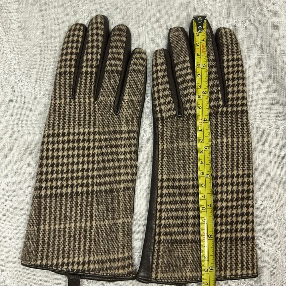 NWOT Merona sheep leather lined gloves